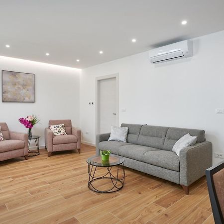 Newly Renovated Apt. Near To Entrance To Old Town Dubrovnik Exteriör bild