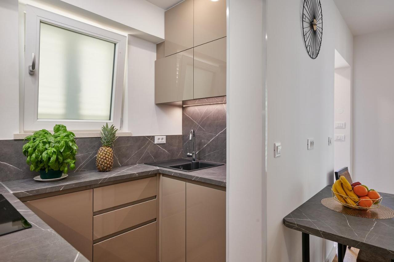 Newly Renovated Apt. Near To Entrance To Old Town Dubrovnik Exteriör bild